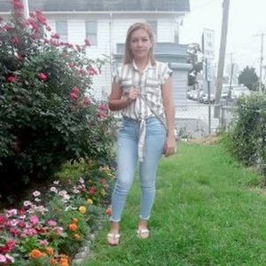 Meet your Posher, Esther